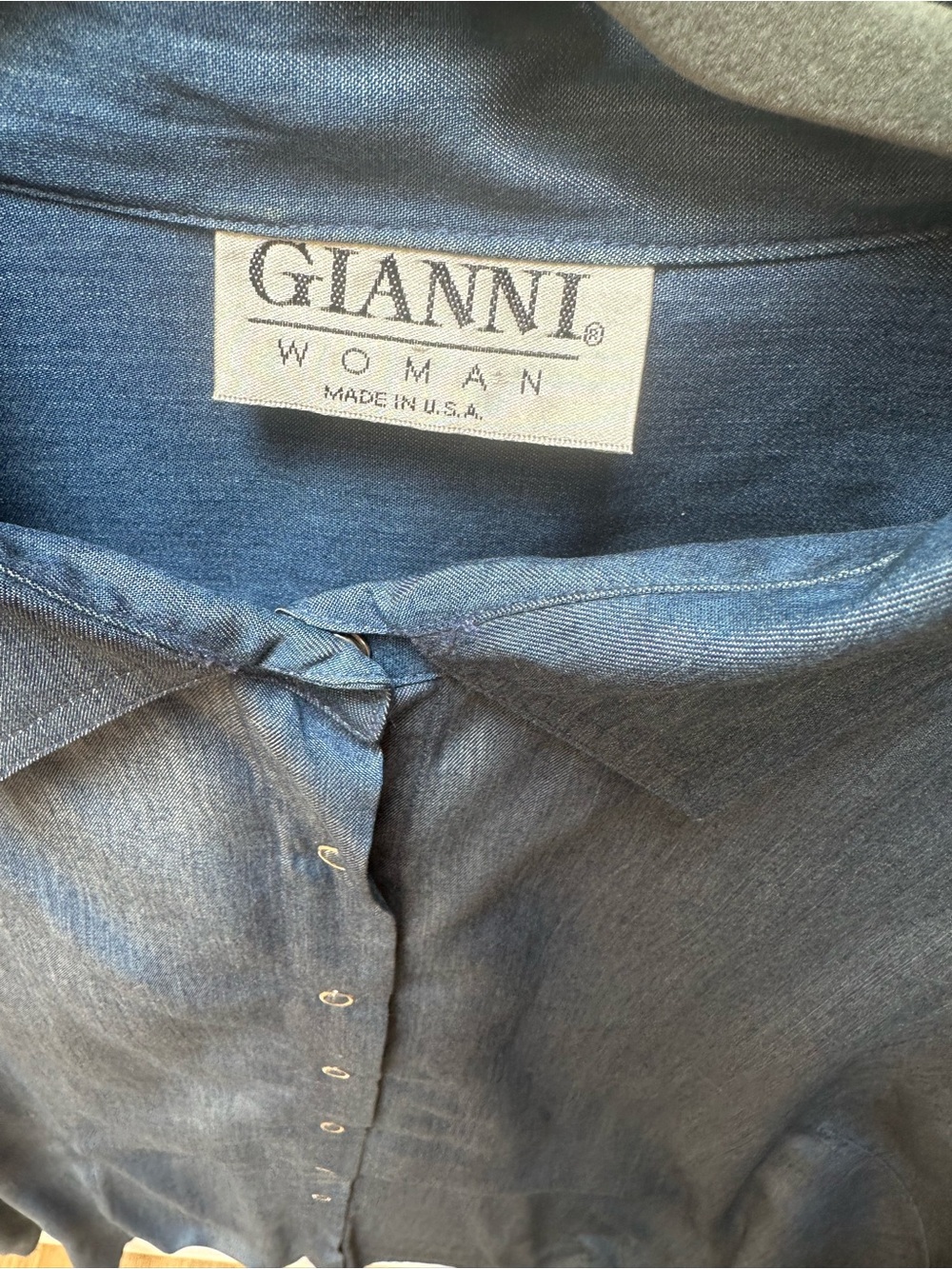 GIANNI Woman Indigo Button-Front Blouse